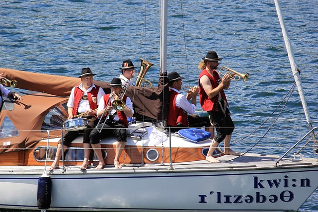 的带领下尽 的带领下尽